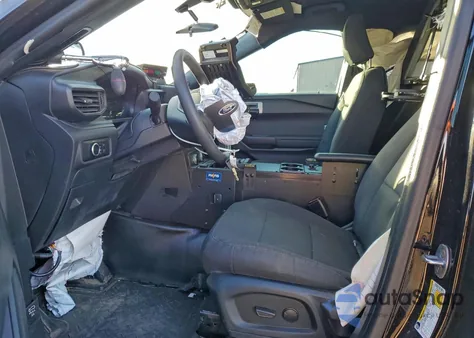 2024 Ford Explorer Police Interceptor z USA, uszkodzony, nr VIN 1FM5K8AC1RGA48839